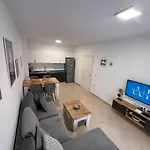 Essence Living By Adriatic Living *