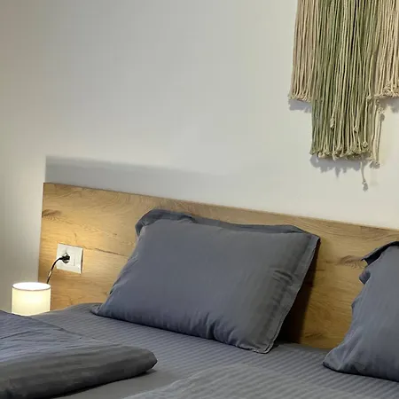 Essence Living By Adriatic Living Appartamento Durrës