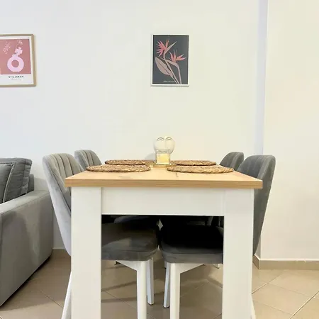 Essence Living By Adriatic Living Апартаменты *