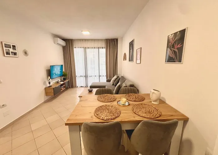 Essence Living By Adriatic Living