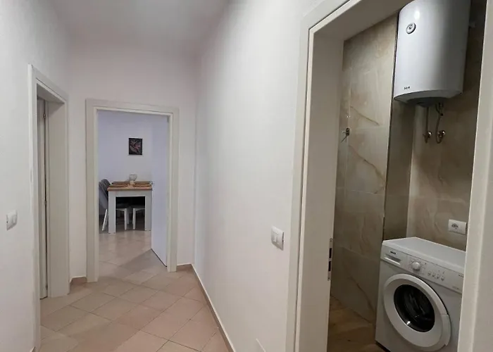 Essence Living By Adriatic Living Апартаменты Дуррес